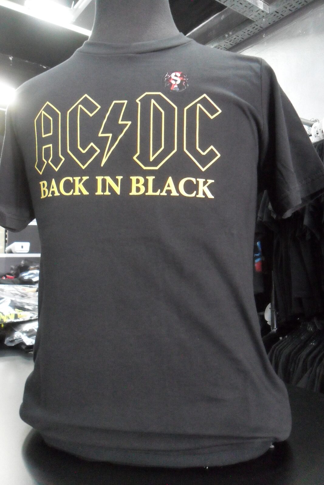 ACDC OFICIAL BLACK IN BLACK - Image 4
